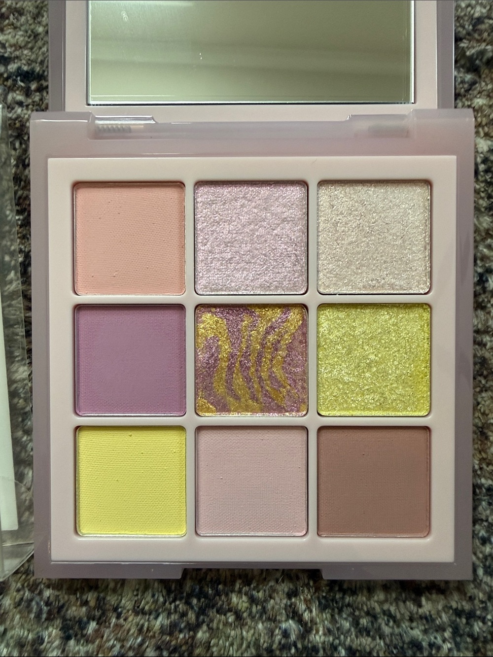 Huda Beauty Pastels Rose Eyeshadow Palette - Pink Mauve